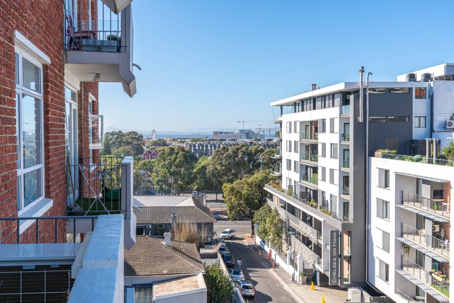 1 Bedroom Property for Sale in Green Point Western Cape